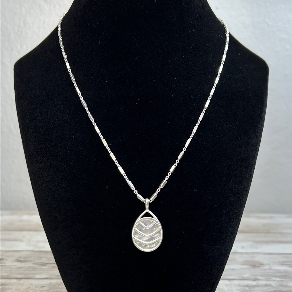 Stella & Dot Aurelia mother of pearl drop necklace